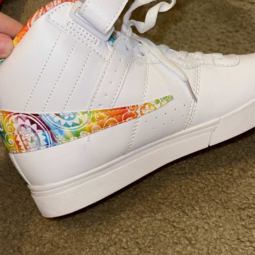 Fila White Sneakers with Rainbow Accents - Picture 5 of 7